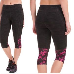 Reebok Mesh Skinny Crop Yoga Capri